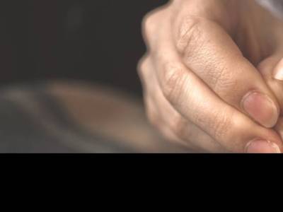 Íme a körmökön megjelenő finom jel, ami súlyos betegségekre is figyelmeztethet