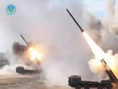 Kína rakétákat is bevetett a Tajvan körüli hadgyakorlat második napján