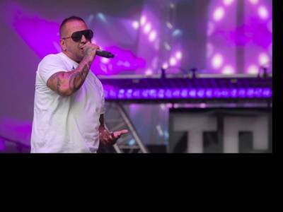 Curtis új klipjében odaszúrt Majkának