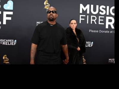Kanye West felesége újra levetkőzött, a kommentelők kiborultak