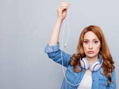 Tömegek váltanak vissza vezetékes fülhallgatóra