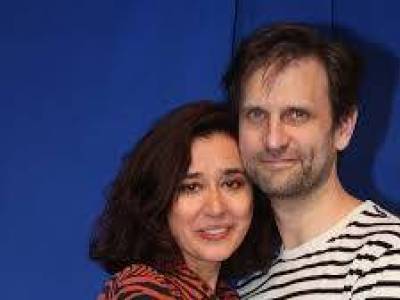 Gryllus Dorka kirúgta Simon Kornélt a függősége miatt