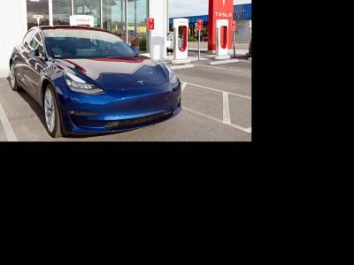 A korábbi mélyrepülés után feltámadt a Tesla Európában