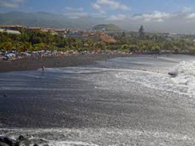 Óriáshullámok ragadtak a magyarok egyik kedvenc úti céljánál